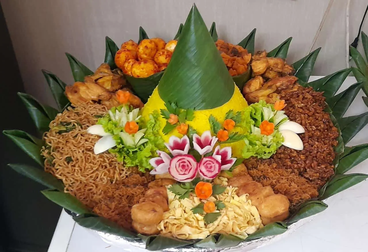 Tumpeng 20 porsi