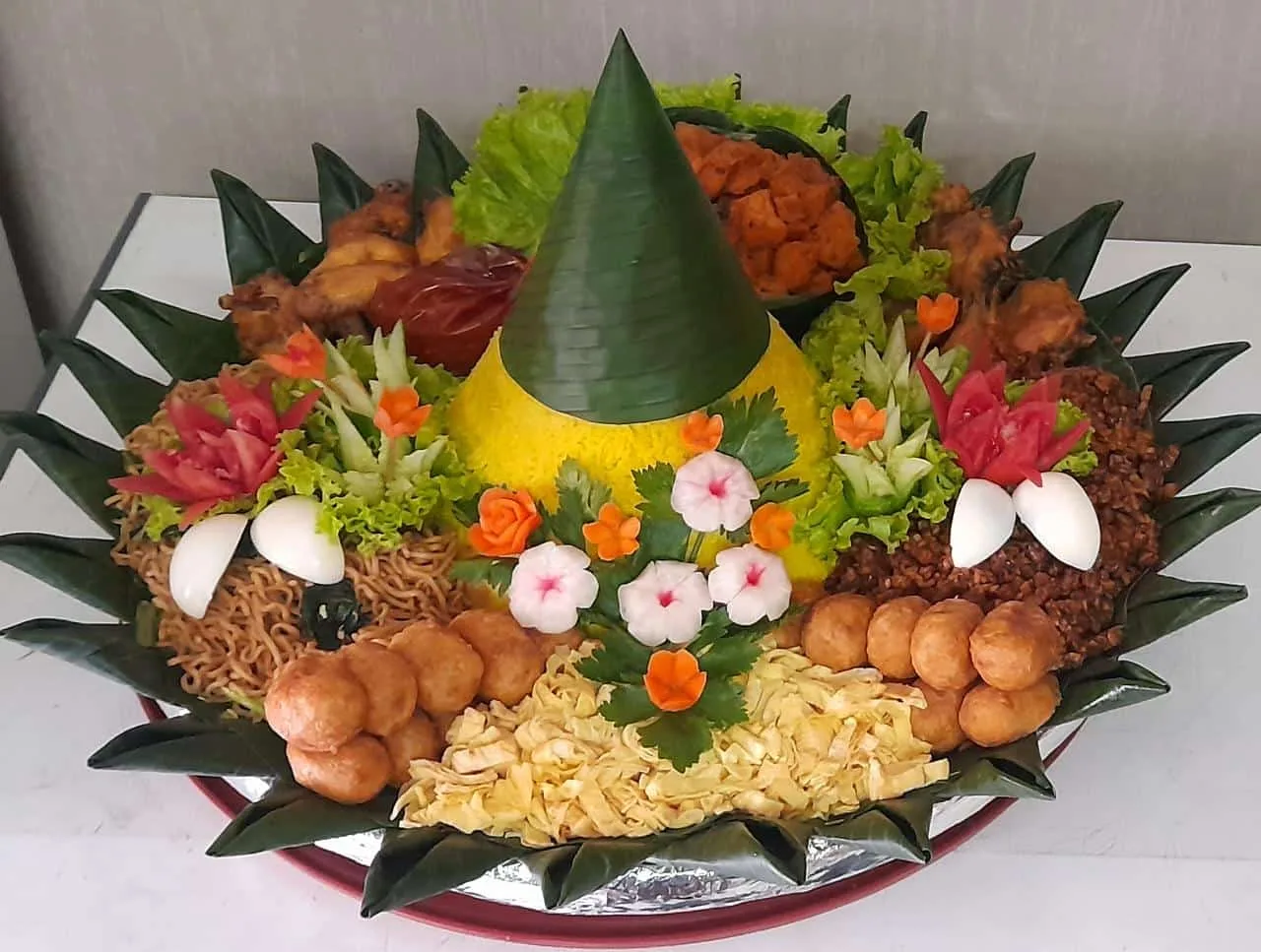Tumpeng 15 porsi