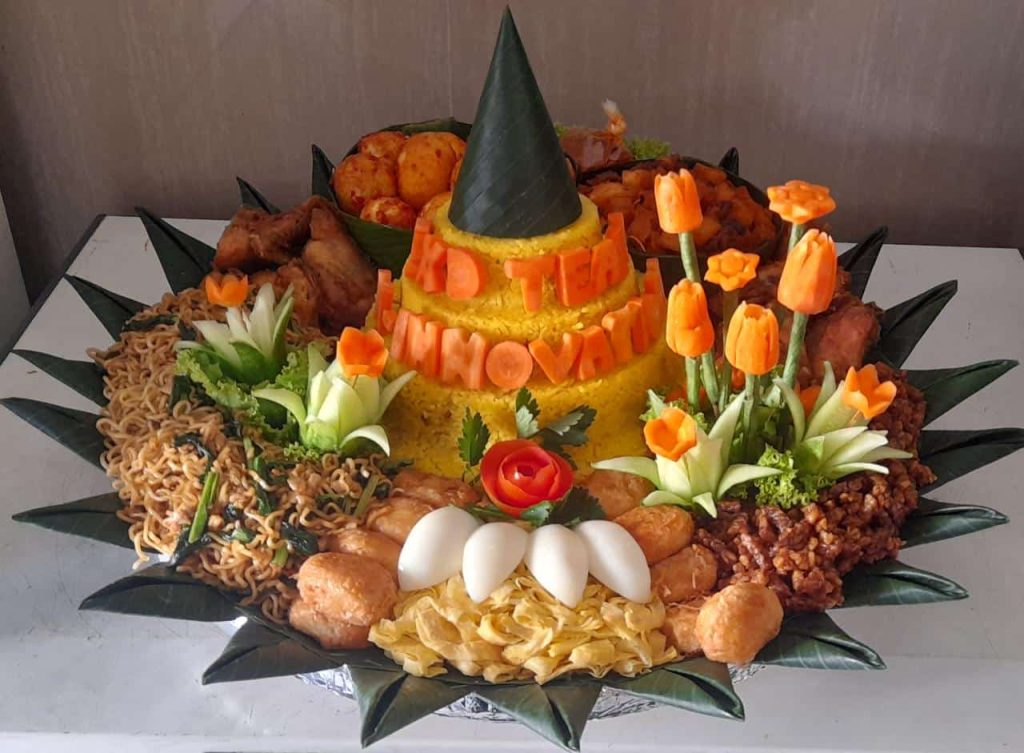 tumpeng